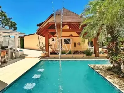 Casa com 4 Quartos à venda, 800m² no Itaipava, Petrópolis