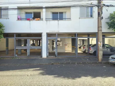 Apartamento com 3 Quartos para alugar, 80m² no Bom Jesus, Uberlândia
