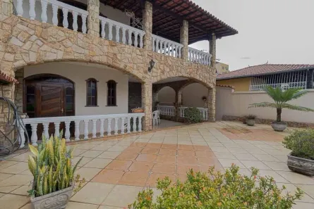 Casa com 6 Quartos à venda, 450m² no Vera Cruz, Contagem