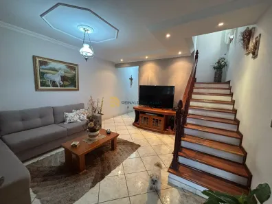 Sobrado com 4 Quartos à venda, 212m² no Vila Tesouro, São José dos Campos