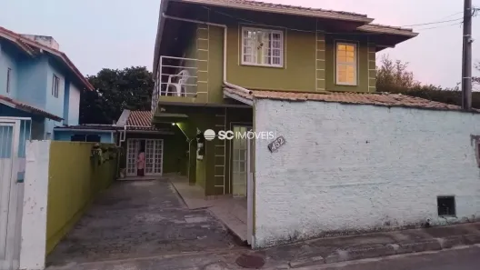 Sobrado com 4 Quartos à venda, 131m² no Ingleses do Rio Vermelho, Florianópolis