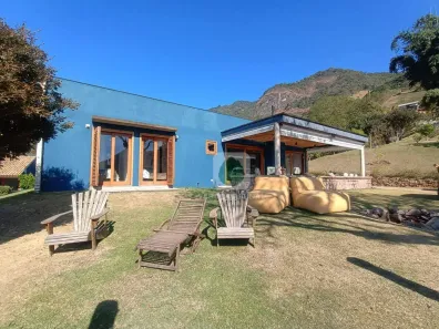 Fazenda/Sítio com 4 Quartos à venda, 600m² no , São Bento do Sapucaí
