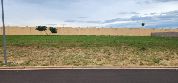 Lote/Terreno à venda, 380m² no Samambaia Parque Residencial, Bauru