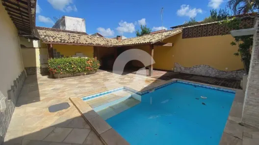 Casa com 3 Quartos à venda, 360m² no Piratininga, Niterói