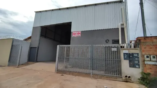 Galpão/Depósito/Armazém à venda, 320m² no Parque Montreal, Aparecida de Goiânia