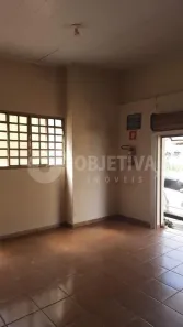 Ponto Comercial para alugar, 40m² no Segismundo Pereira, Uberlândia