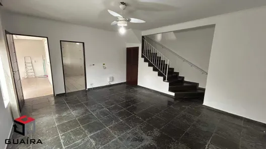Sobrado com 3 Quartos à venda, 149m² no Vila Scarpelli, Santo André