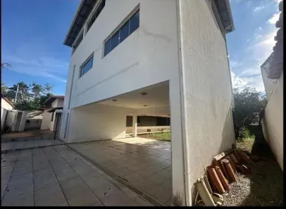 Sobrado com 3 Quartos à venda, 283m² no Anápolis City, Anápolis
