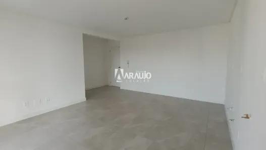 Apartamento com 3 Quartos para alugar, 83m² no Vila Operária, Itajaí