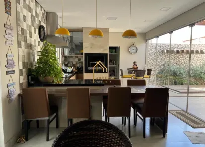Casa com 3 Quartos à venda, 115m² no Jardim Presidente, Cuiabá