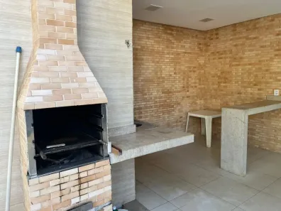 Casa de Condomínio com 4 Quartos para alugar, 250m² no Jardins Madri, Goiânia