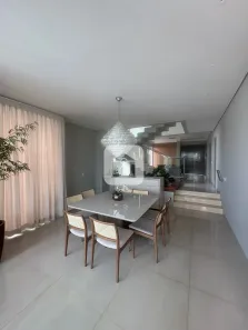 Casa de Condomínio com 5 Quartos para alugar, 357m² no Jardim das Palmeiras, Uberlândia