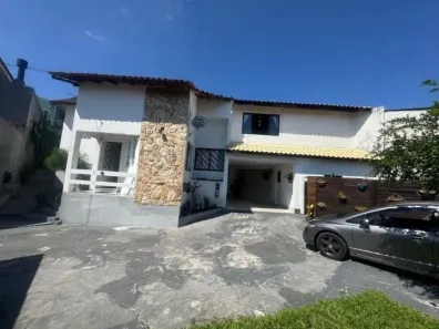 Casa com 3 Quartos à venda, 110m² no Itacorubi, Florianópolis