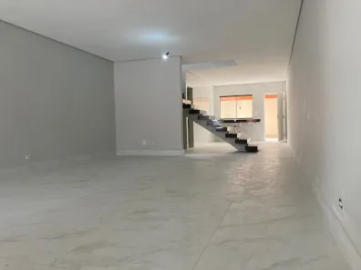 Sobrado com 3 Quartos à venda, 194m² no Jardim Santa Mena, Guarulhos