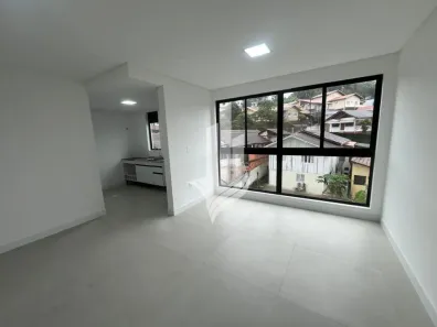 Apartamento com 2 Quartos para alugar, 60m² no Água Verde, Blumenau