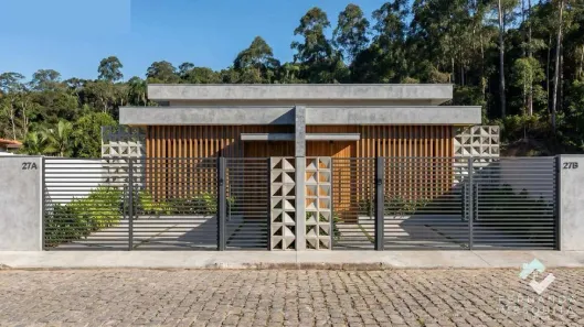 Casa com 3 Quartos à venda, 78m² no Pimenteiras, Teresópolis