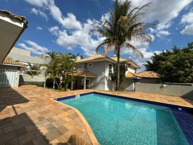 Sobrado com 4 Quartos para alugar, 450m² no Jardim União, Cambé