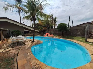 Fazenda/Sítio com 3 Quartos à venda, 553m² no Chácara Lucília, Americana