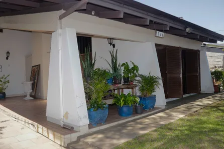 Casa com 4 Quartos à venda, 380m² no Partenon, Porto Alegre
