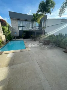Casa com 4 Quartos à venda, 280m² no Cidade Jardim, Uberlândia
