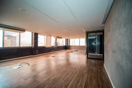 Ponto Comercial para alugar, 220m² no República, São Paulo