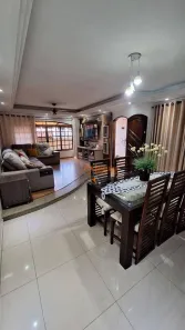 Sobrado com 4 Quartos à venda, 255m² no Jardim Cumbica, Guarulhos