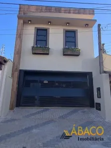 Sobrado com 3 Quartos à venda, 199m² no Vila Brasília, São Carlos