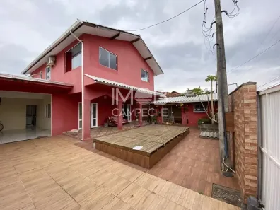 Casa com 3 Quartos à venda, 252m² no Campeche, Florianópolis
