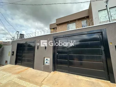 Casa com 2 Quartos para alugar, 60m² no Ibituruna, Montes Claros