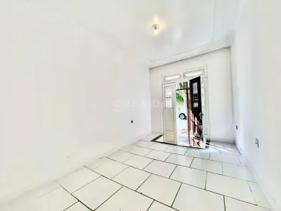 Apartamento com 2 Quartos para alugar, 58m² no São Geraldo, Porto Alegre