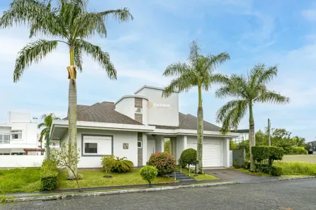 Casa com 6 Quartos à venda, 326m² no Jurerê, Florianópolis