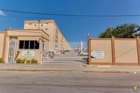 Apartamento com 2 Quartos para alugar, 47m² no Centro, Caucaia
