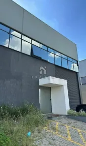Sala Comercial para alugar, 750m² no Rio Abaixo, Jacareí