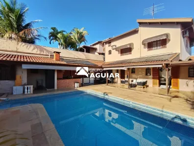 Sobrado com 3 Quartos à venda, 310m² no Vila Moletta, Valinhos