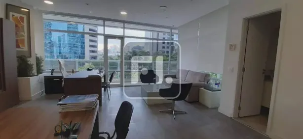 Sala Comercial à venda, 132m² no Cidade Monções, São Paulo