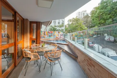 Apartamento com 3 Quartos à venda, 247m² no Bela Vista, Porto Alegre