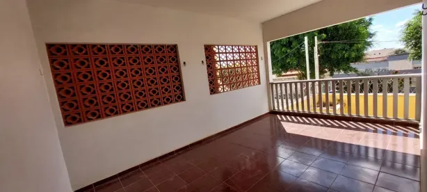 Casa com 5 Quartos à venda, 237m² no Santa Mônica, Uberlândia