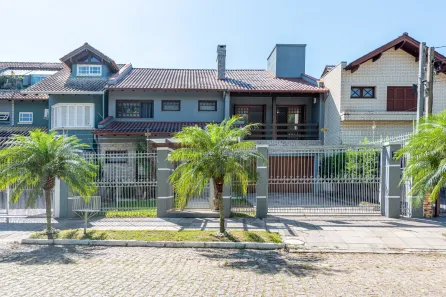 Casa com 4 Quartos à venda, 249m² no Ipanema, Porto Alegre