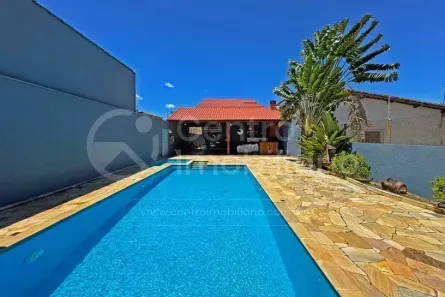 Casa com 6 Quartos à venda, 385m² no , Peruíbe
