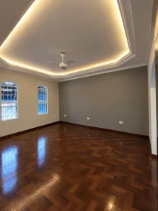 Casa com 3 Quartos para alugar, 179m² no Parque Novo Mundo, Americana
