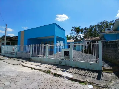 Casa com 3 Quartos para alugar, 126m² no Primeiro de Maio, Brusque