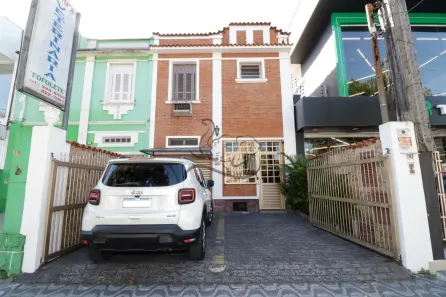 com 4 Quartos para alugar, 250m² no Vila Belmiro, Santos