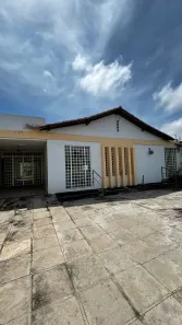 Casa com 5 Quartos para alugar, 300m² no Planalto, Teresina