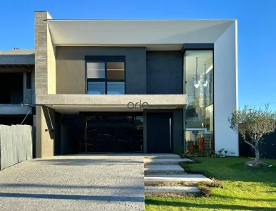 Casa de Condomínio com 4 Quartos à venda, 243m² no XANGRI-LÁ, Xangri-lá