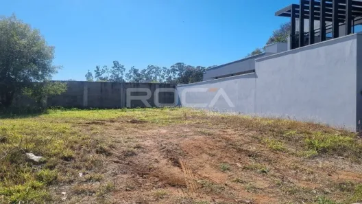 Lote/Terreno à venda, 240m² no Jardim Jockey Clube, São Carlos