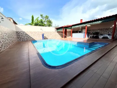 Casa com 3 Quartos à venda, 250m² no Santo Hilário, Goiânia