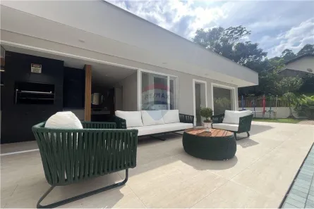 Casa com 4 Quartos à venda, 380m² no Vale dos Pinheiros, Nova Friburgo