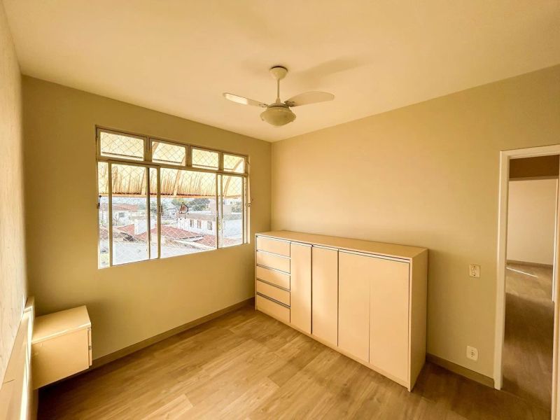 Apartamento com 3 quartos — Calafate, Belo Horizonte