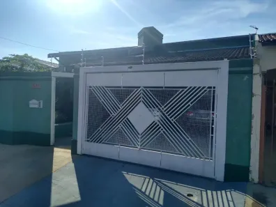 Casa com 3 Quartos à venda, 230m² no Jardim Universitário, Marília