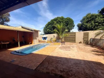 Casa de Condomínio com 4 Quartos à venda, 220m² no Residencial Mário de Almeida Franco, Uberaba